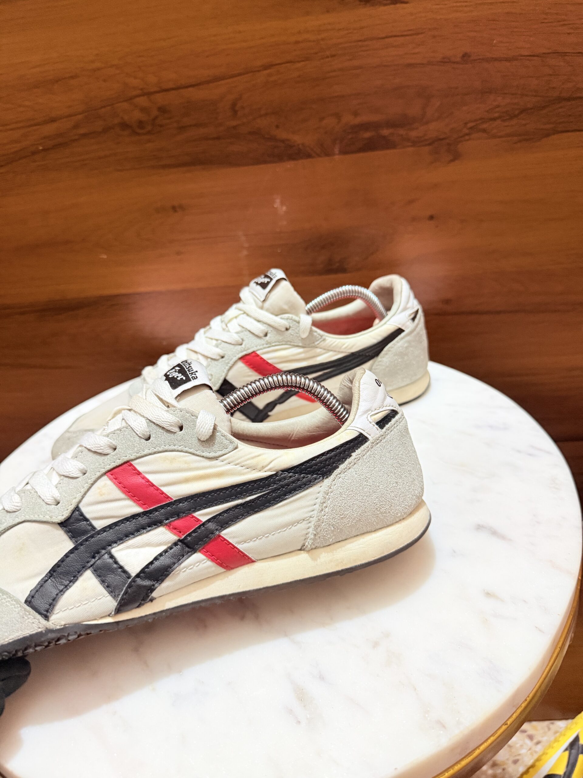 ONITSUKA TIGER MEXICO 66 BEIGE BLACK RED SNEAKERS - Image 3