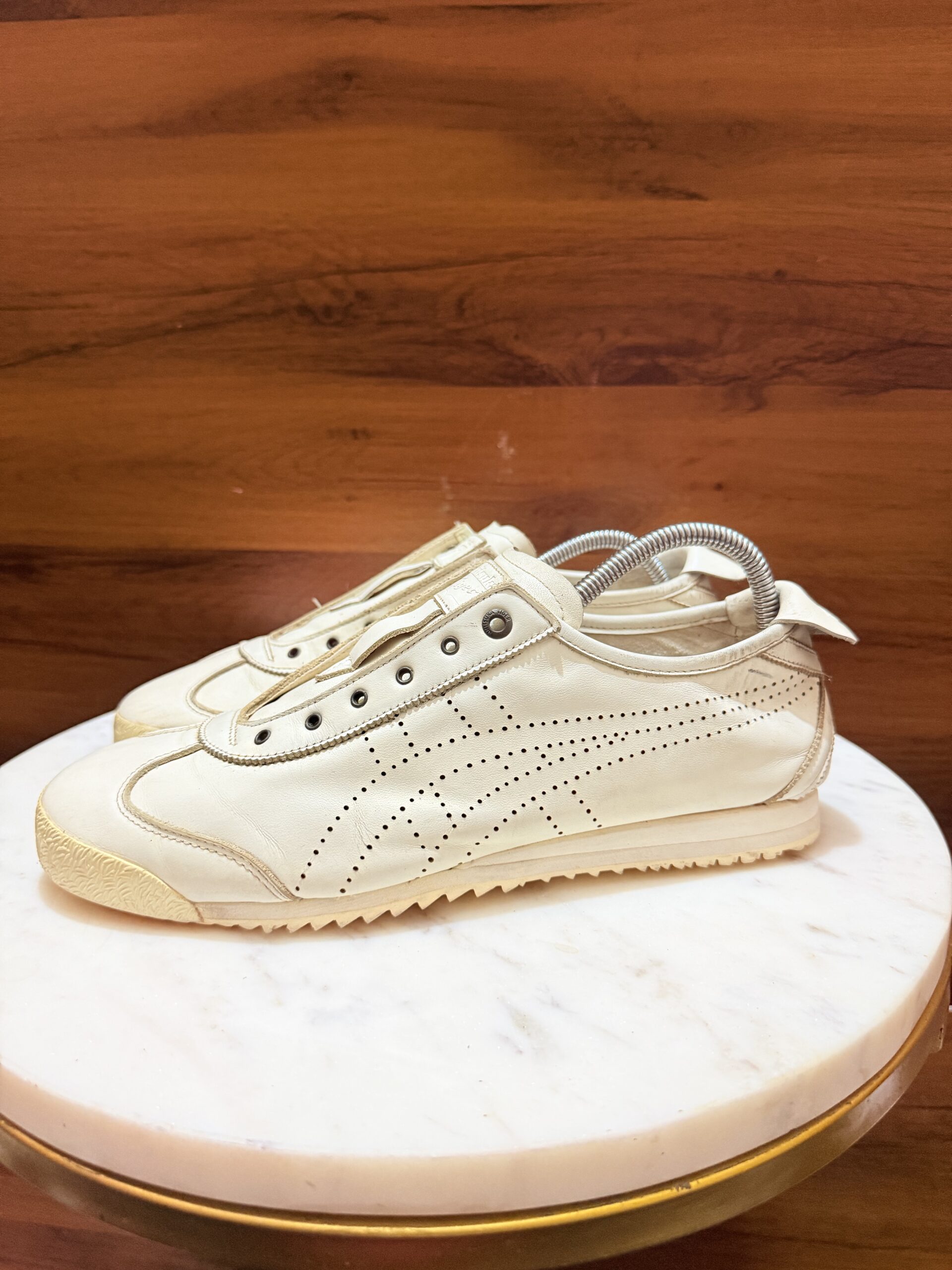 ONITSUKA TIGER MEXICO 66 SLIP-ON CREAM SNEAKERS