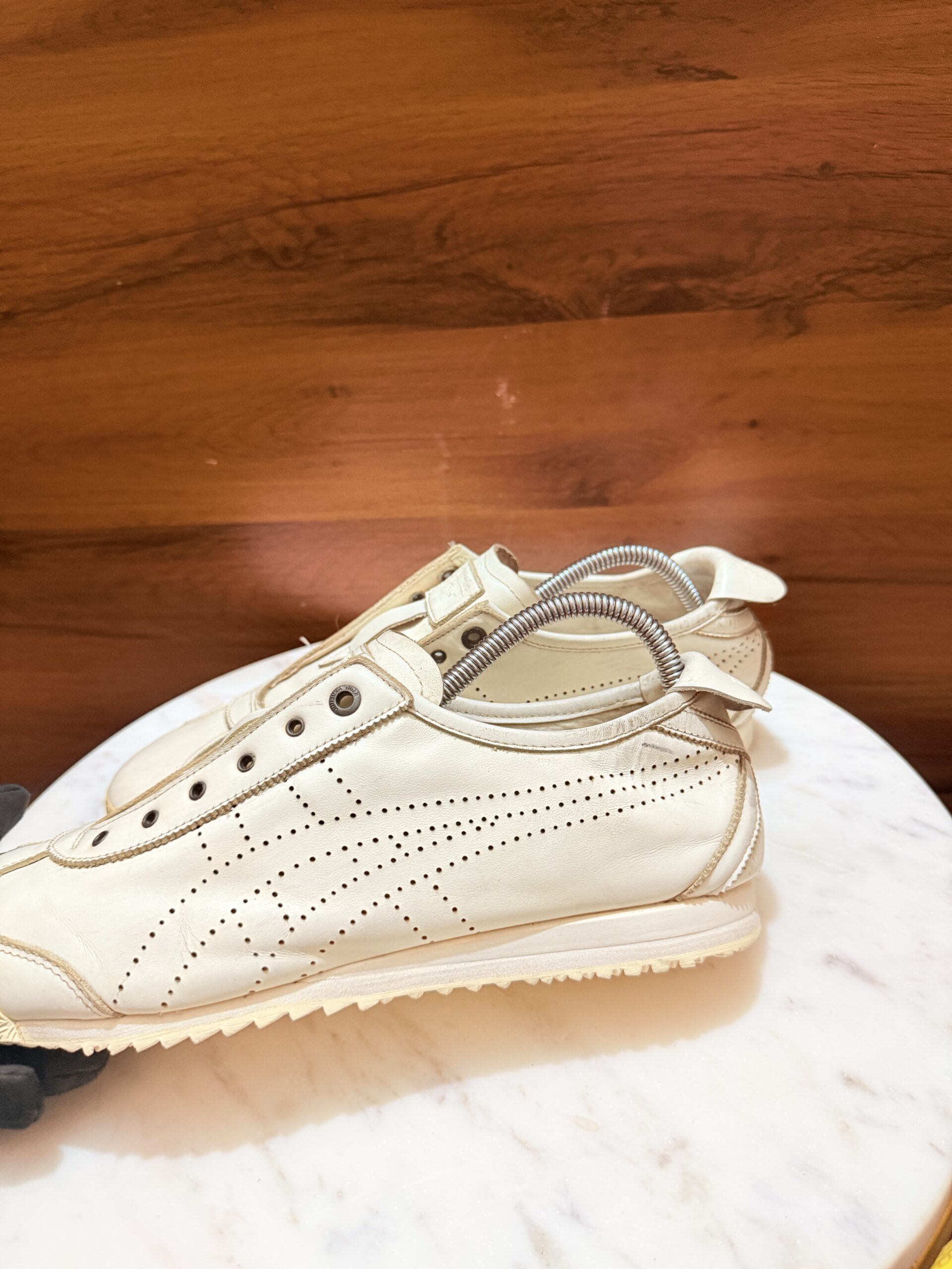ONITSUKA TIGER MEXICO 66 SLIP-ON CREAM SNEAKERS - Image 2
