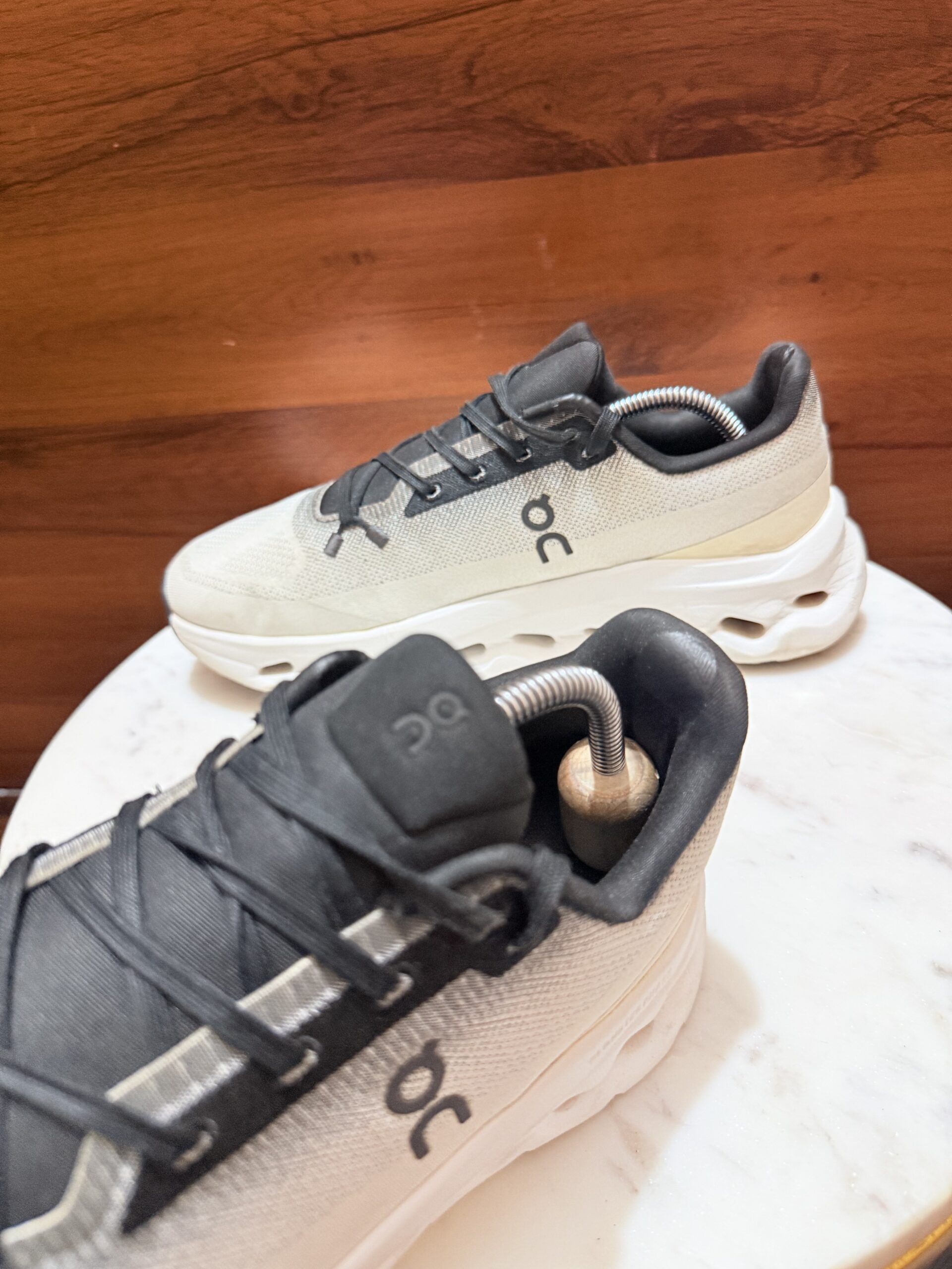 ON RUNNING CLOUDMONSTER GREY BLACK SNEAKERS - Image 4