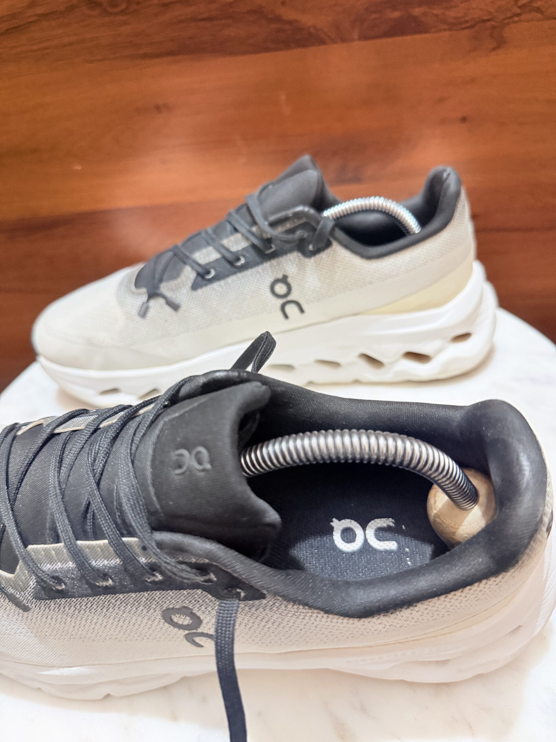 ON RUNNING CLOUDMONSTER GREY BLACK SNEAKERS - Image 7