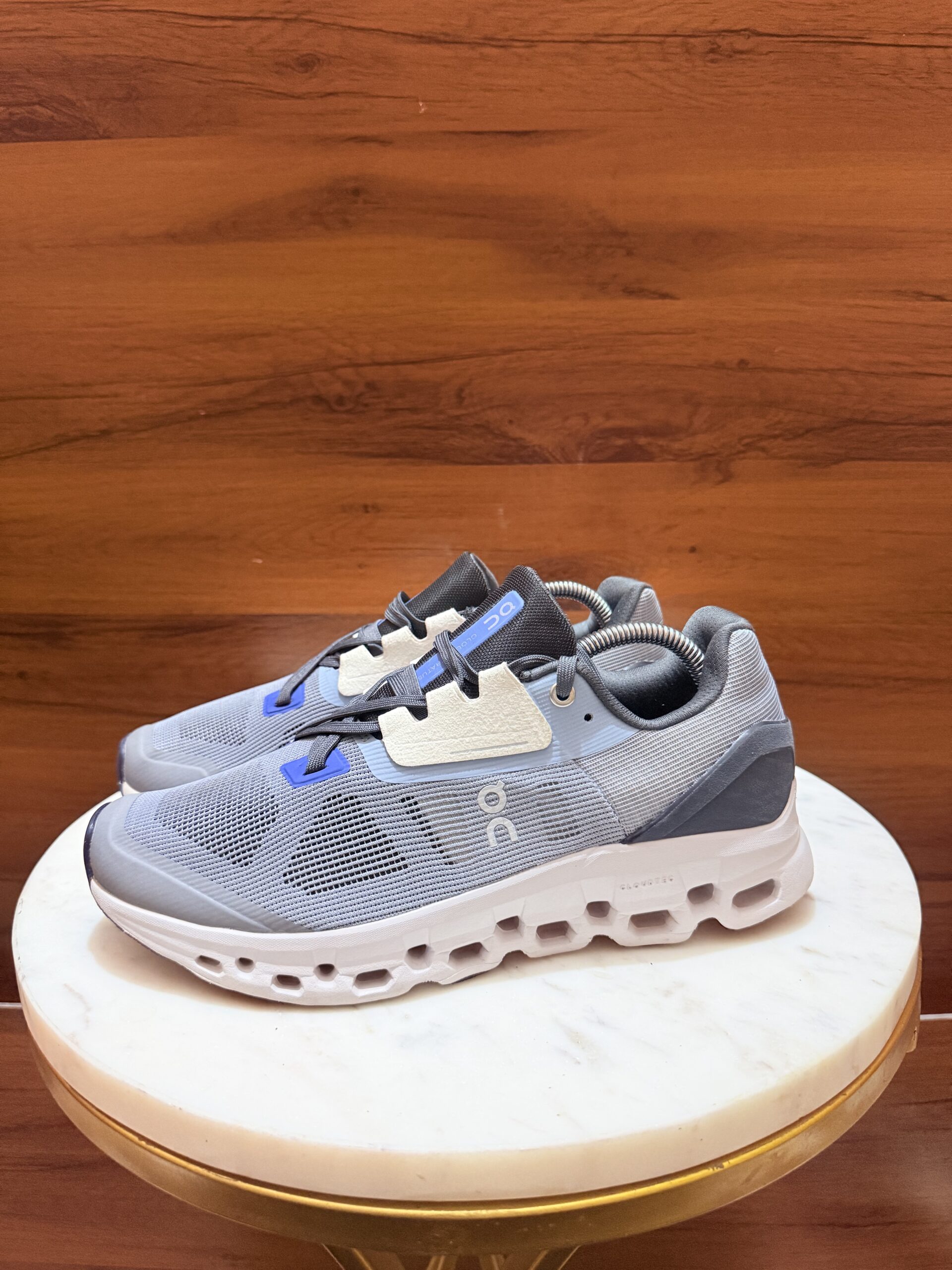 ON RUNNING CLOUDSTRATUS FOSSIL MIDNIGHT RUNNING SHOES