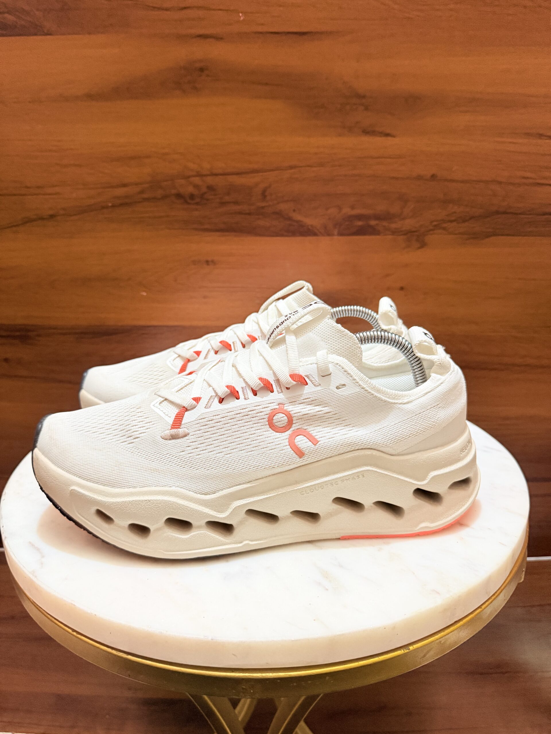 ON RUNNING CLOUDSURFER MAX IVORY SALMON SNEAKERS