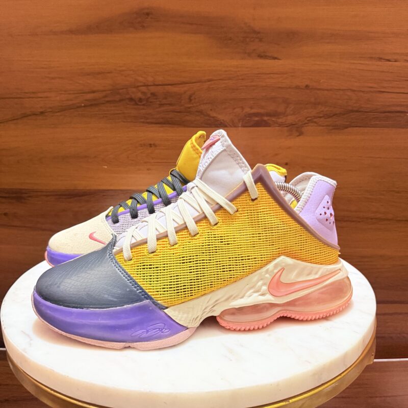 Nike LeBron 19 Low 'Mismatch' basketball shoes featuring a lilac, pink gaze, and dark smoke grey colorway