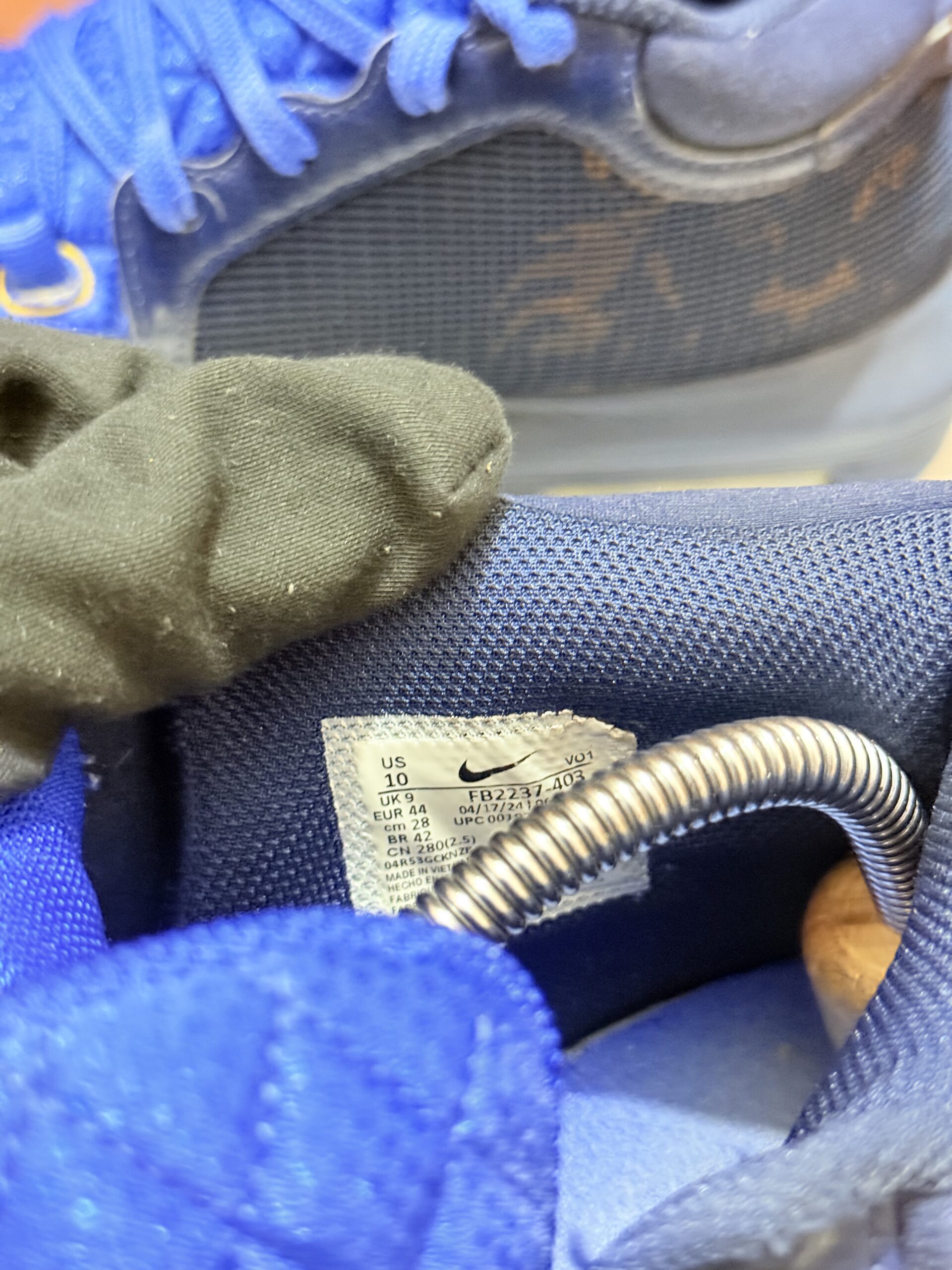 NIKE LEBRON WITNESS 8 BASKETBALL SHOES - Image 6