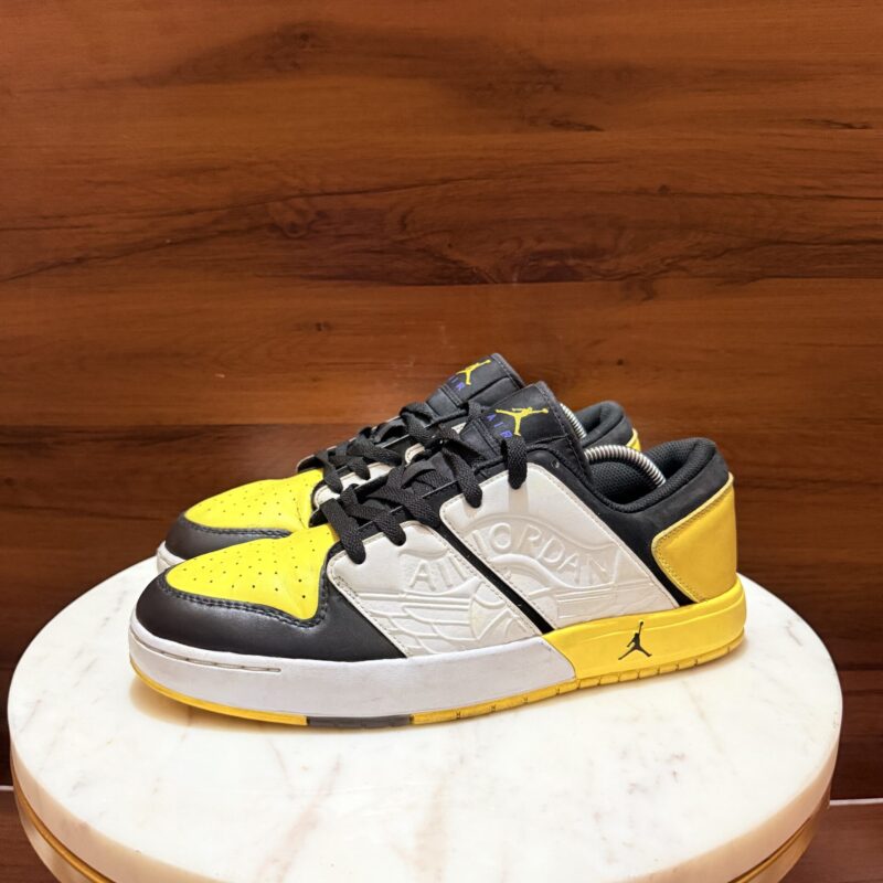Jordan Stadium 90 Sneakers – White / Yellow / Black