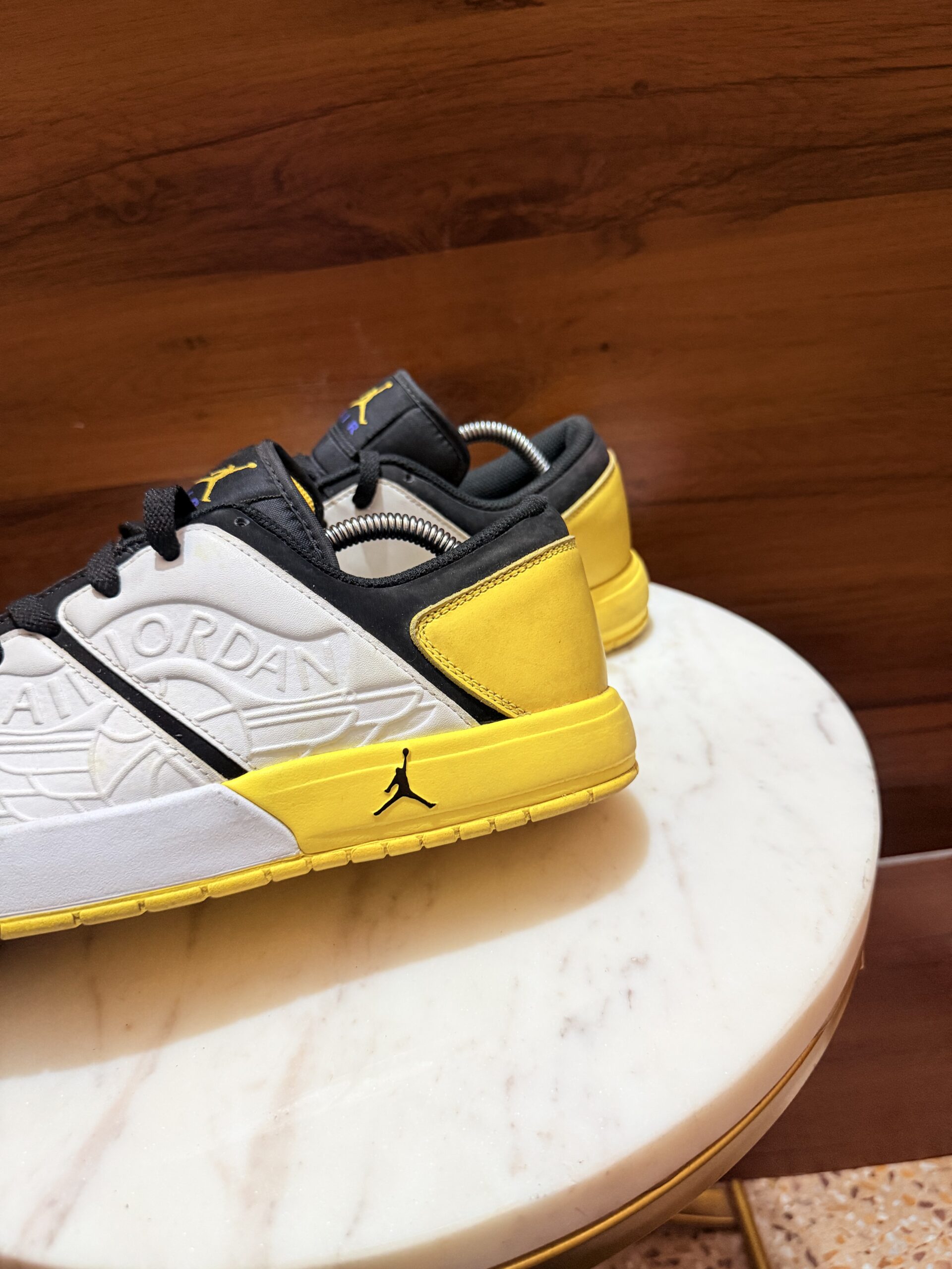 Jordan Stadium 90 Sneakers – White / Yellow / Black