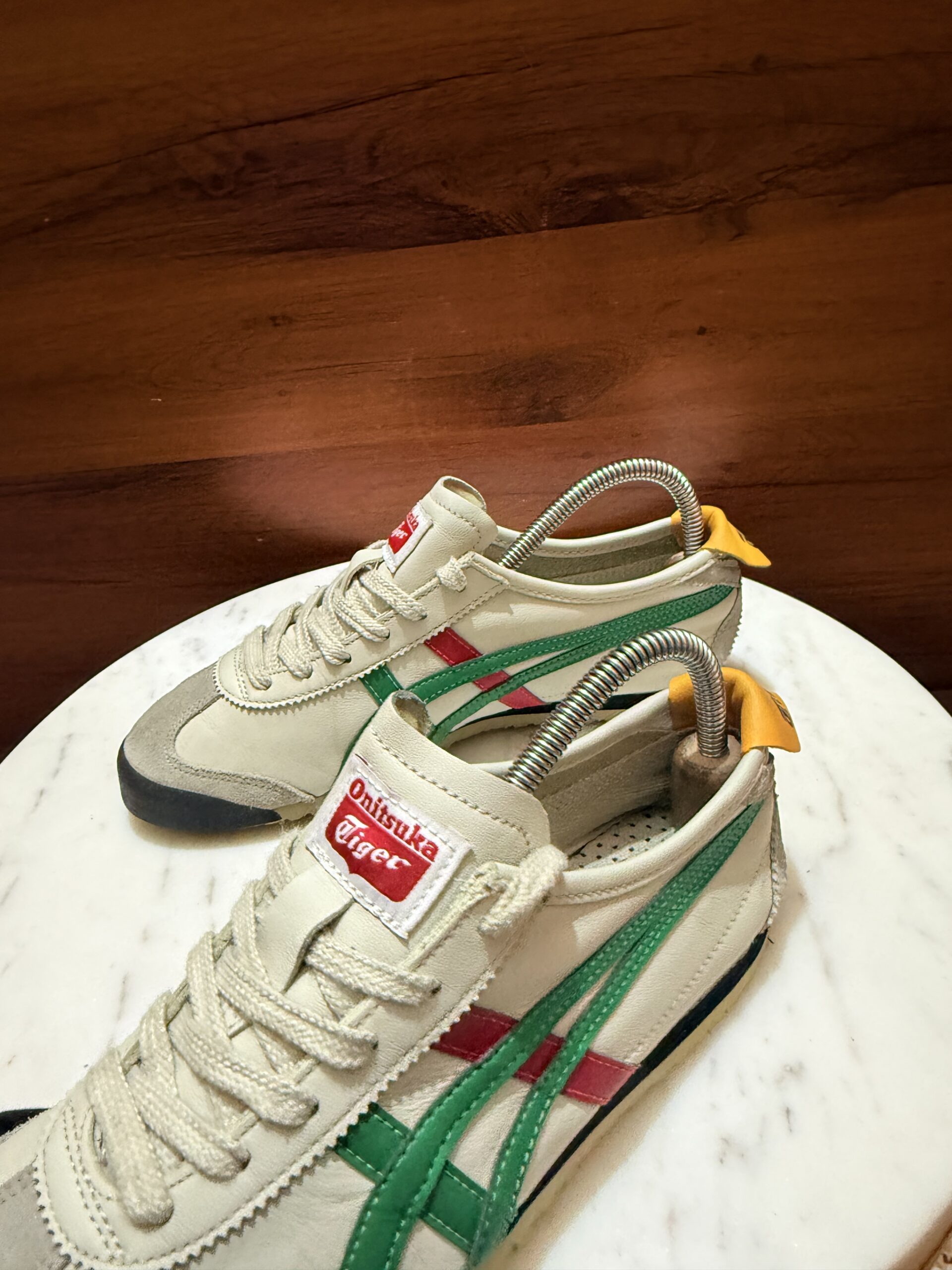 Onitsuka Tiger Mexico 66 Sneakers – Birch / Green / Red