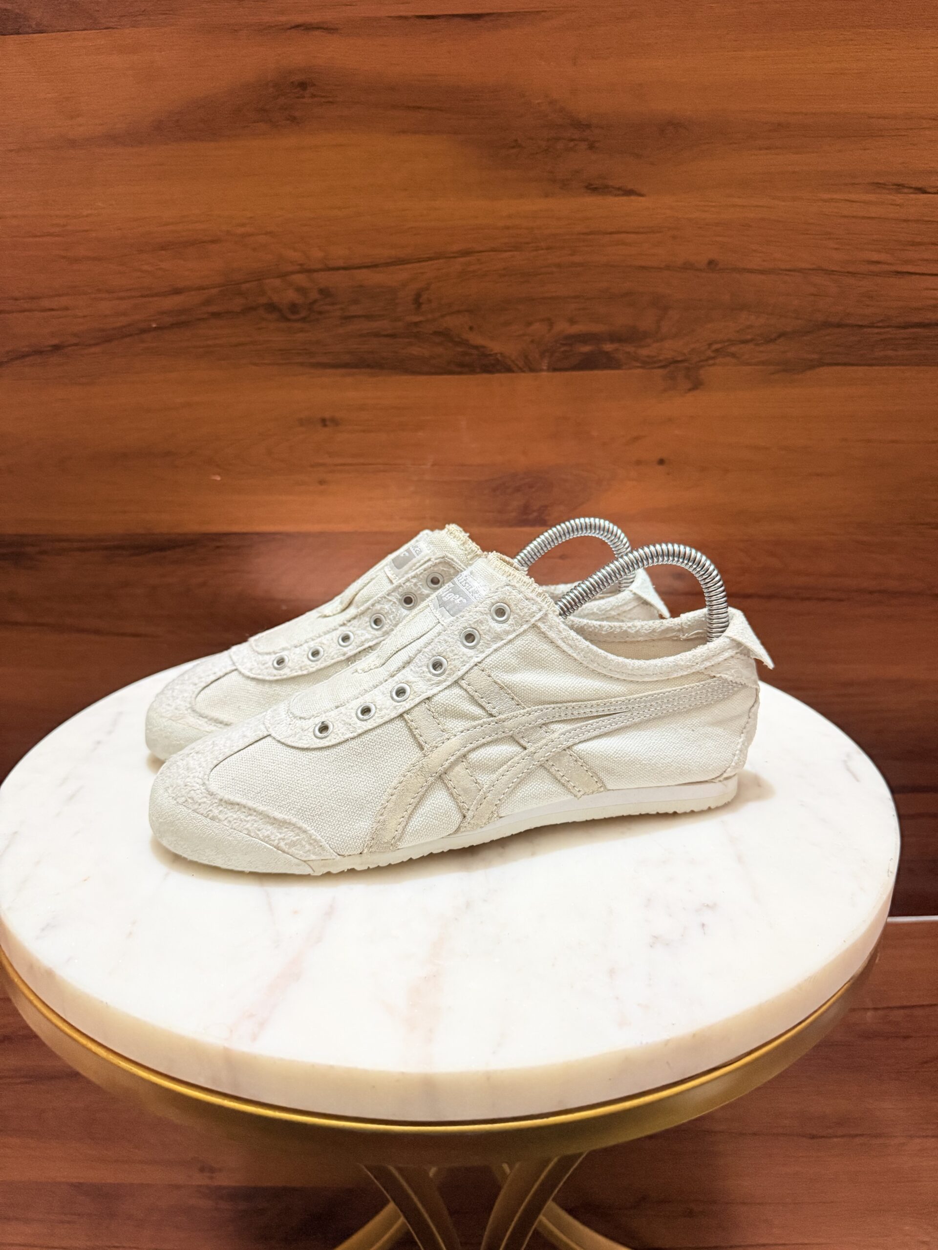 Onitsuka Tiger Slip-On Canvas – Cream White