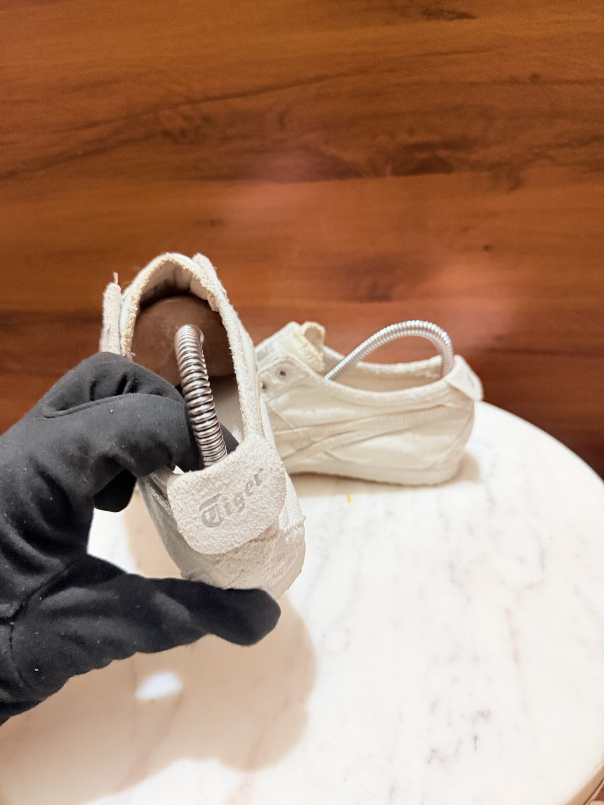 Onitsuka Tiger Slip-On Canvas – Cream White