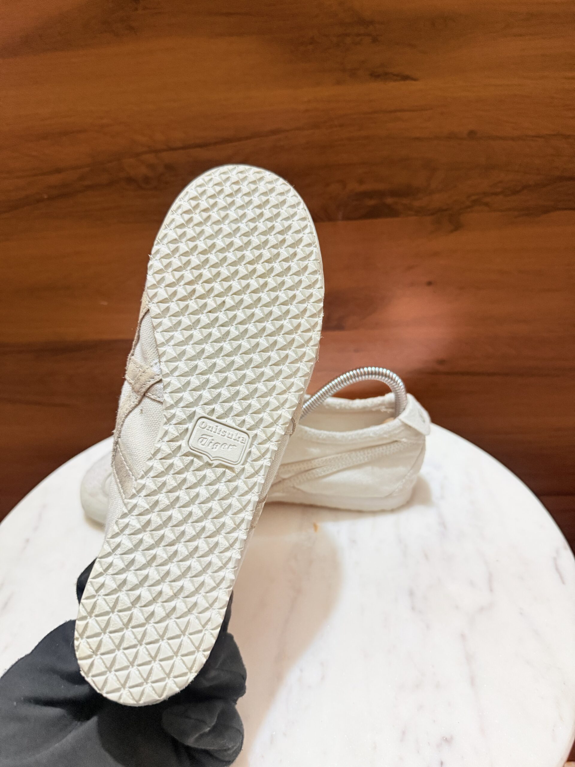 Onitsuka Tiger Slip-On Canvas – Cream White