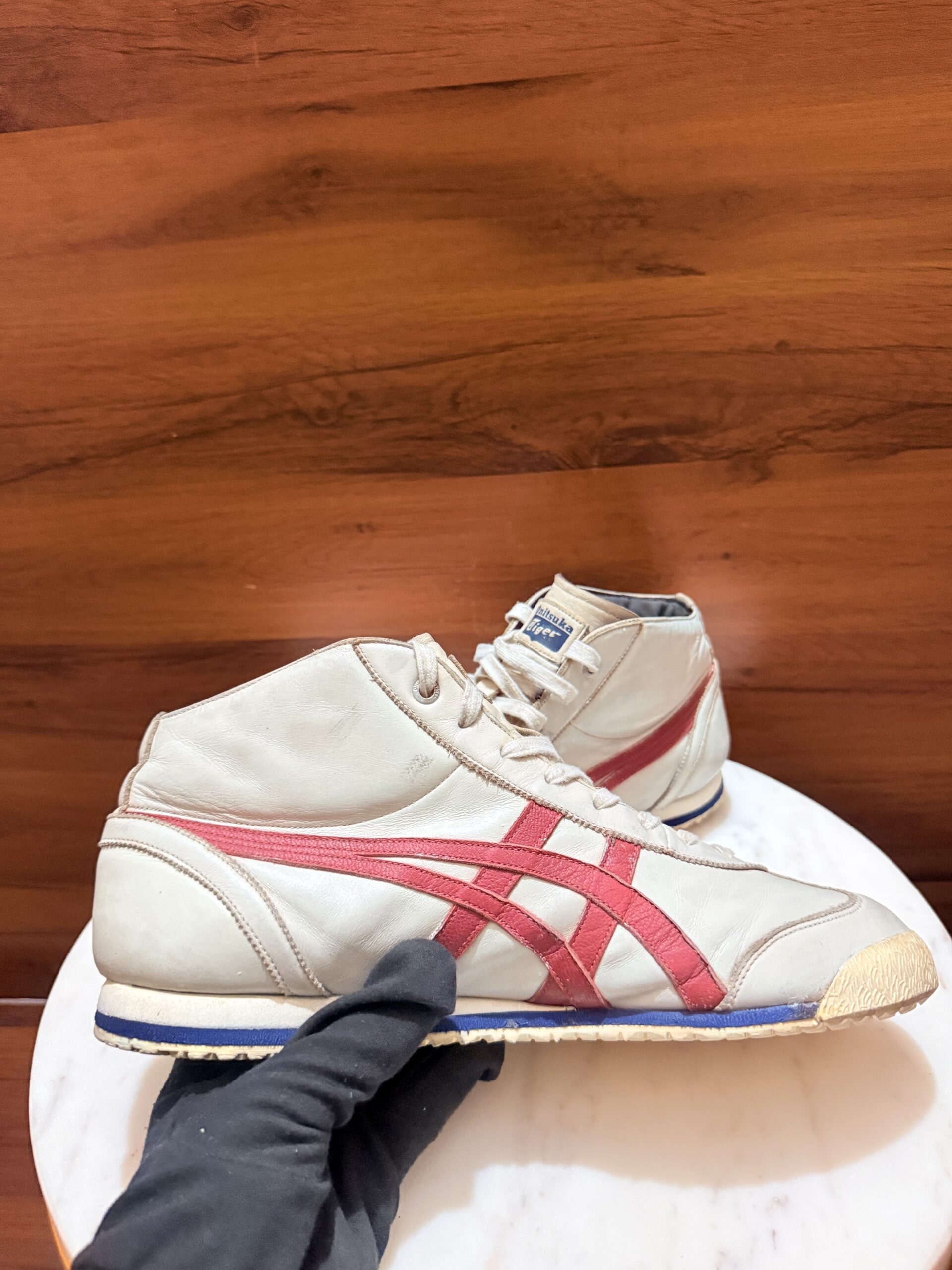 Onitsuka Tiger Mexico Mid Runner Sneakers – White / Red / Blue