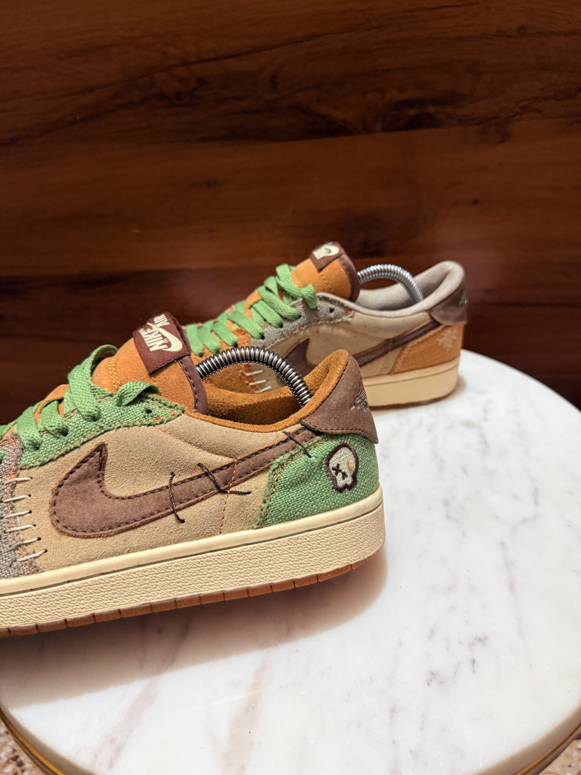 Nike Air Jordan 1 Low OG – Flax / Muslin / Oil Green