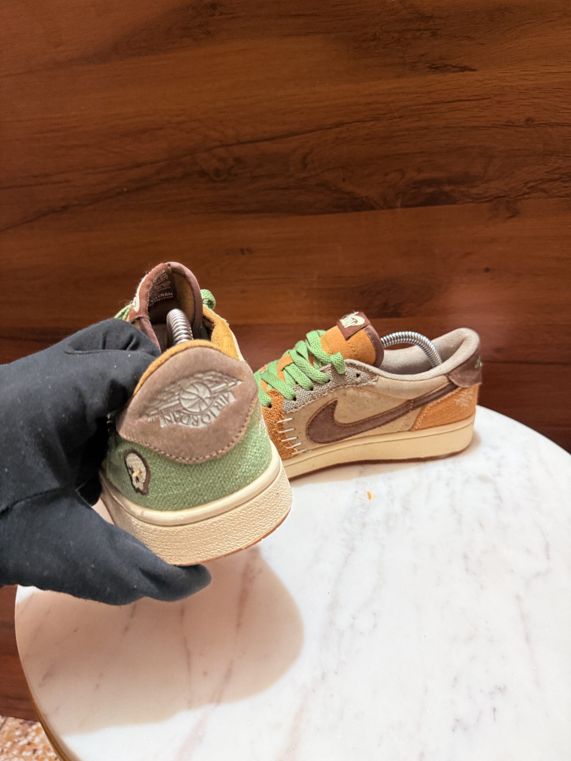 Nike Air Jordan 1 Low OG – Flax / Muslin / Oil Green