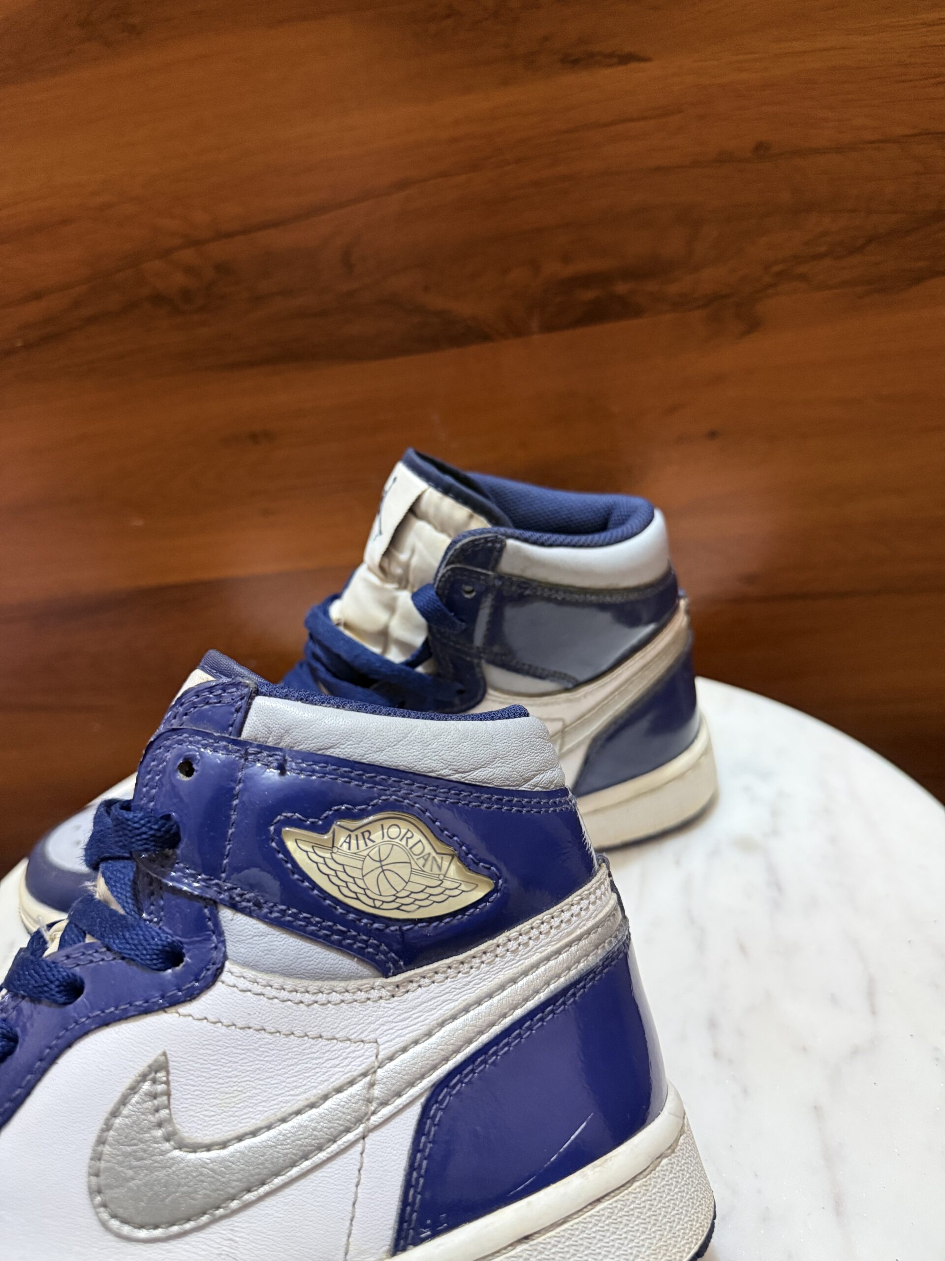Nike Air Jordan 1 Mid – Blue / White