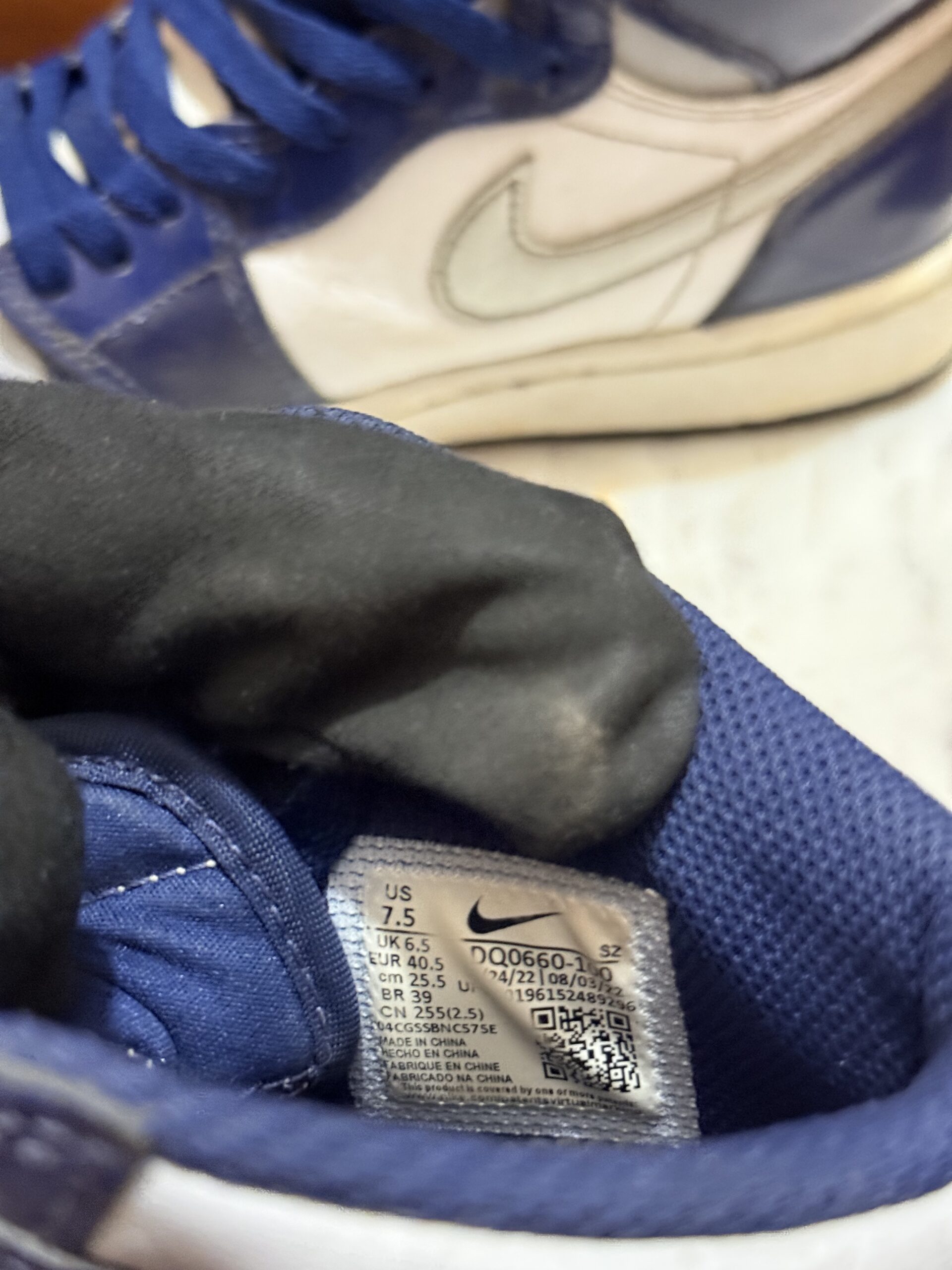 Nike Air Jordan 1 Mid – Blue / White