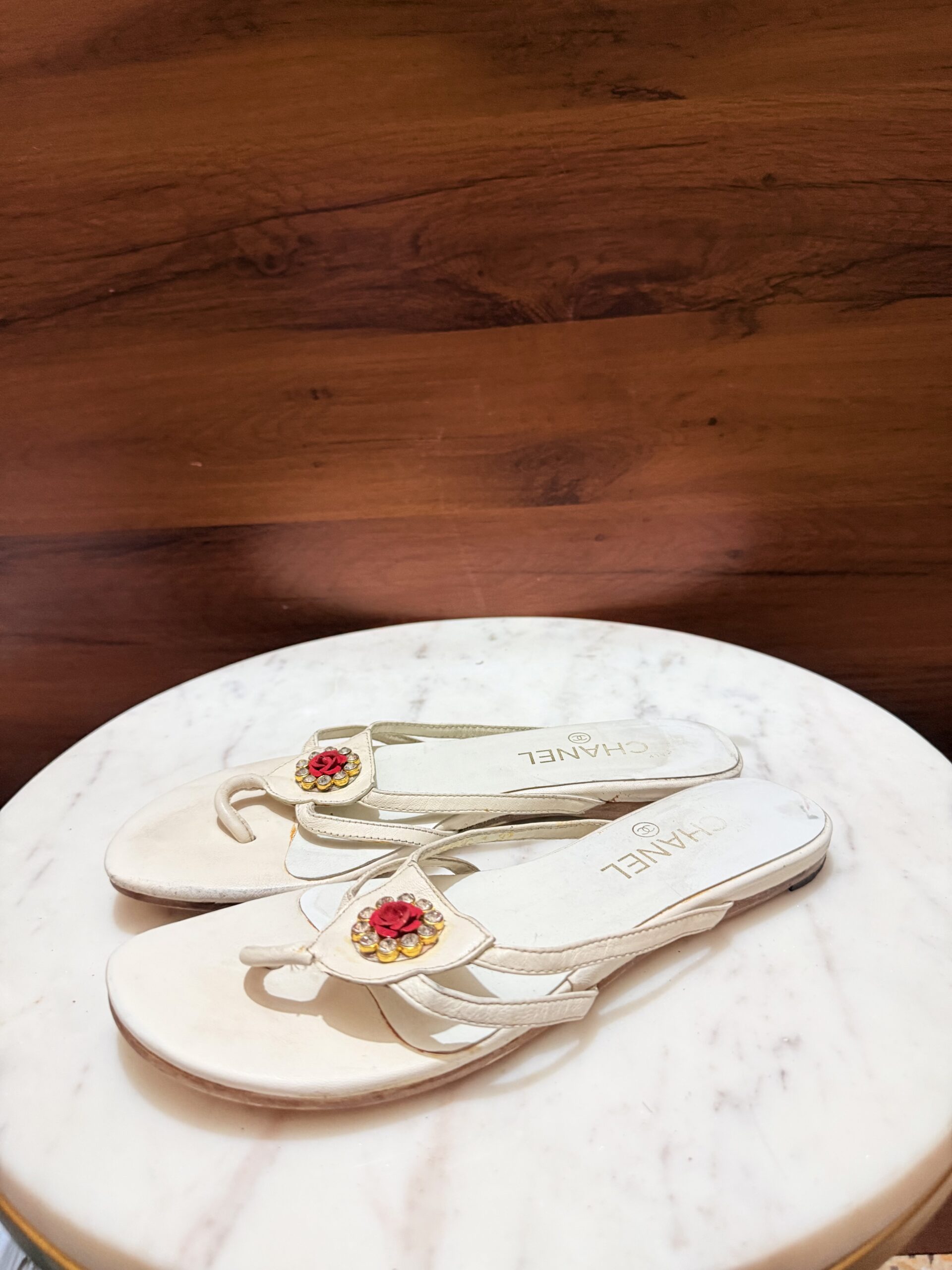 Chanel Camellia Embellished Thong Sandals – White / Red