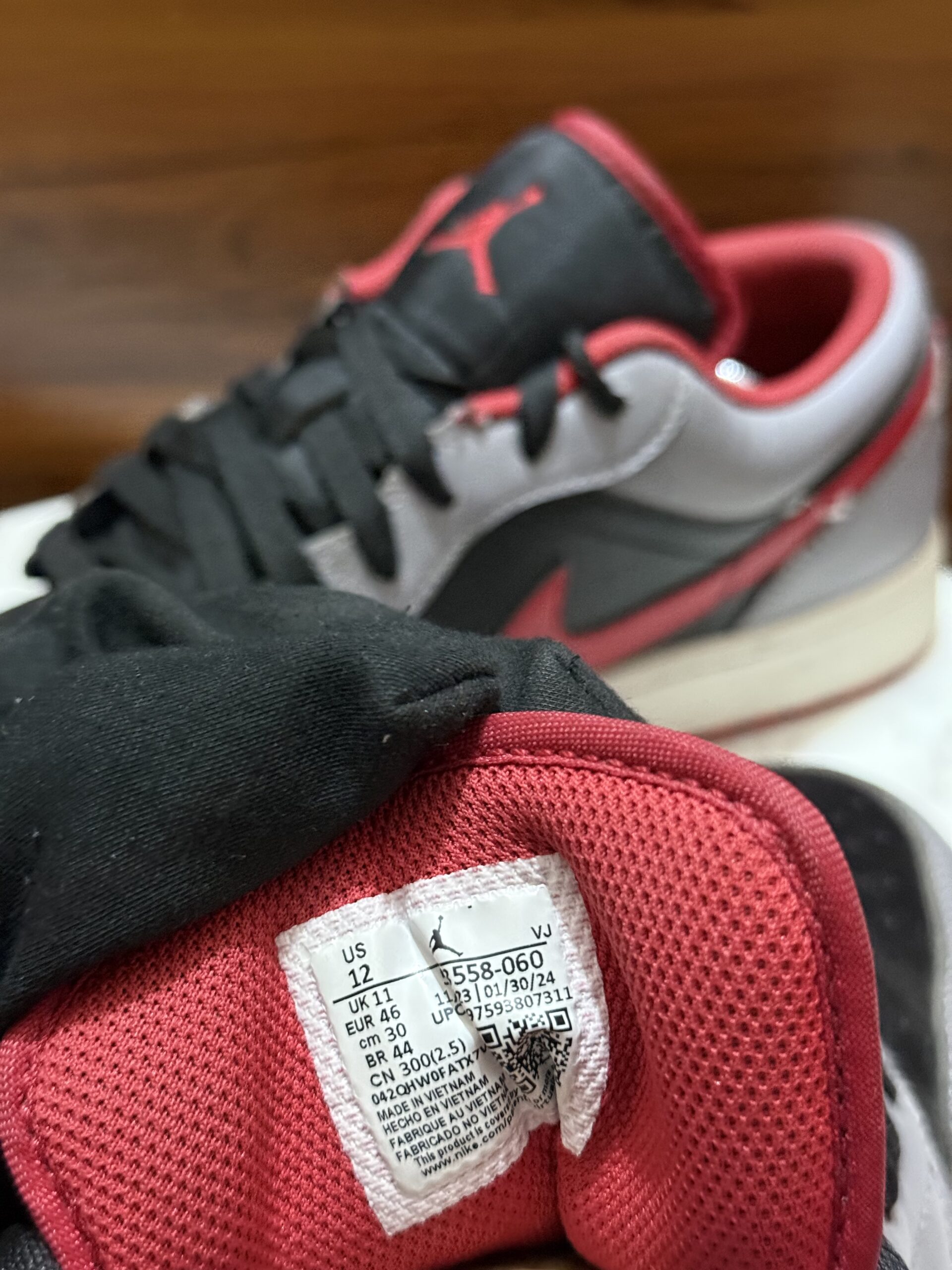 Nike Air Jordan 1 Low – Grey / Black / Red