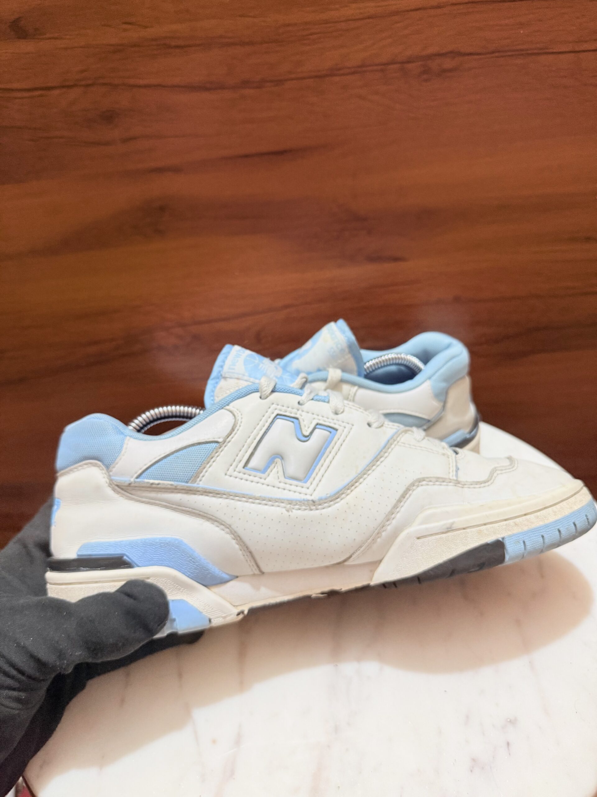 New Balance 550 – White / University Blue (UNC)