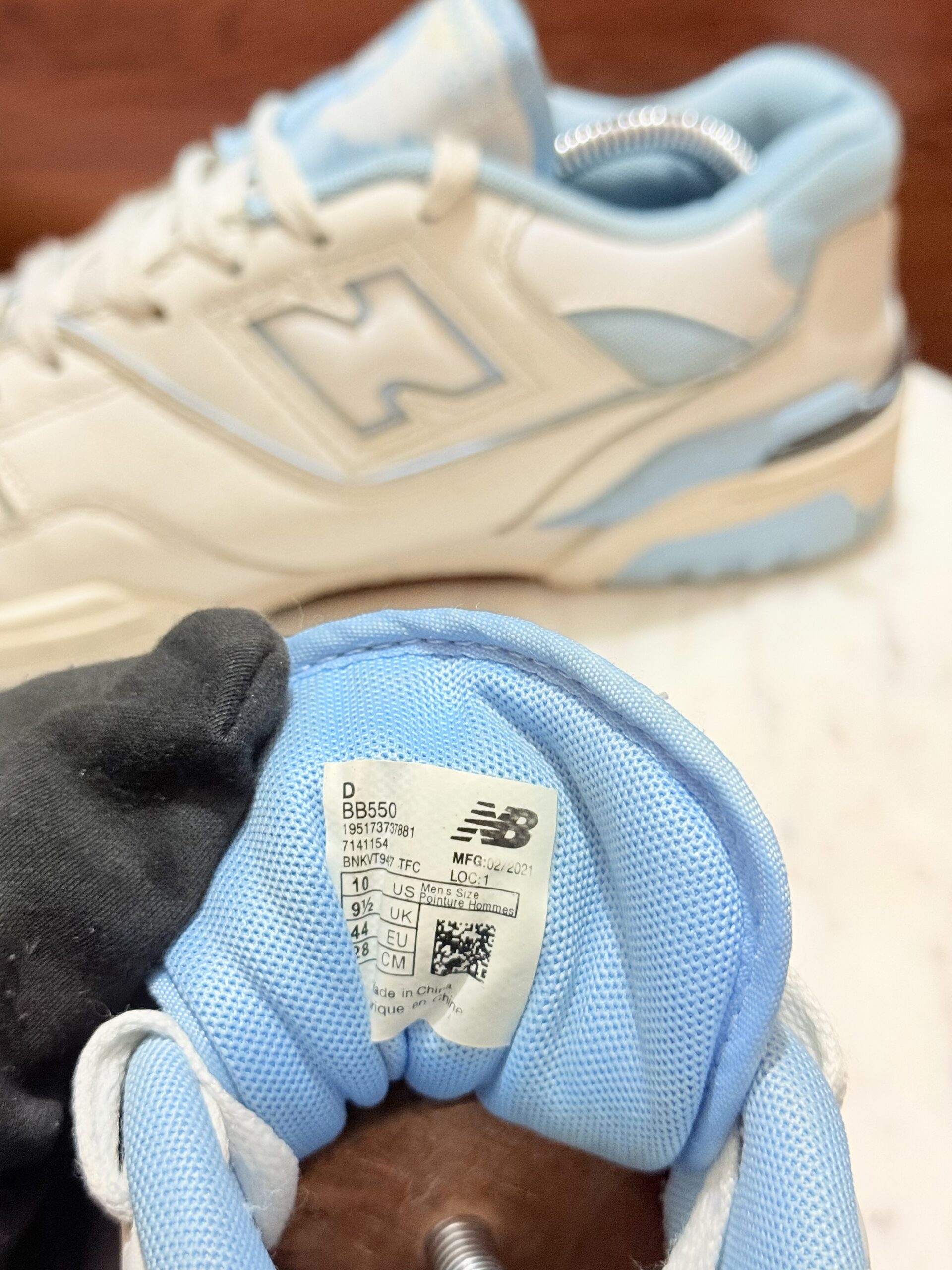 New Balance 550 – White / University Blue (UNC)