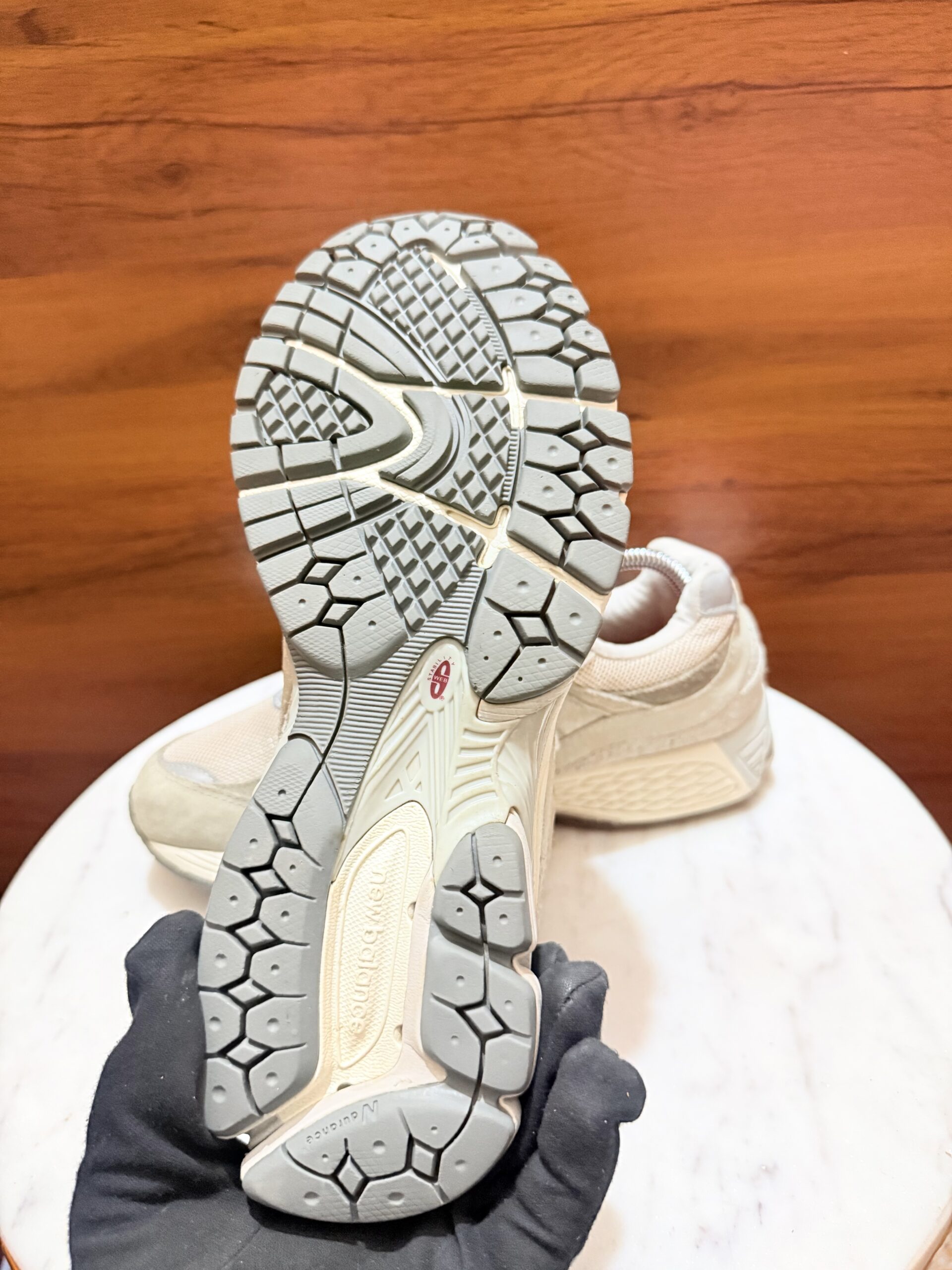 New Balance 2002R – Atlas Grey / Off-White