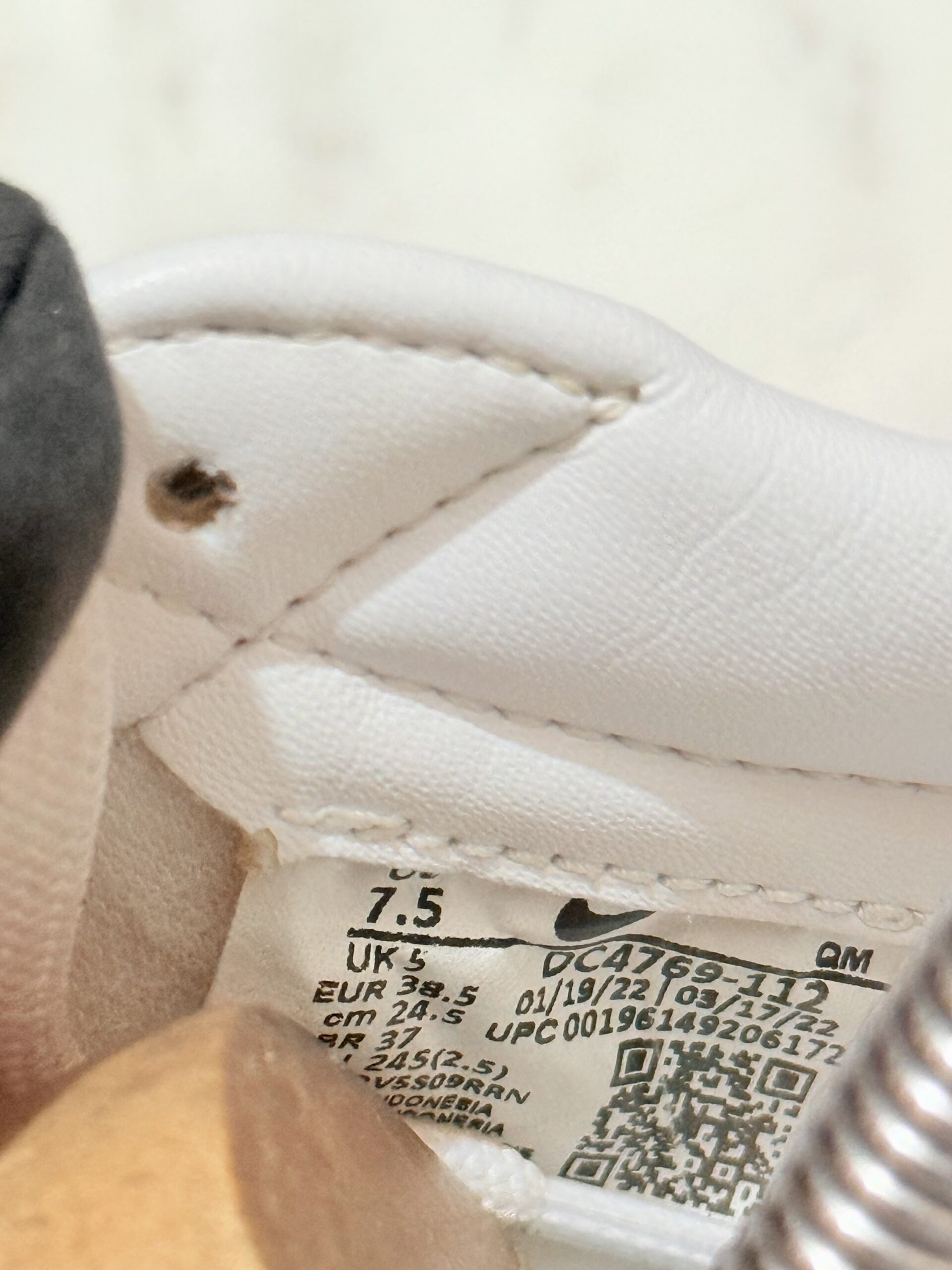 Nike Blazer Low '77 Vintage – White / Jade Green