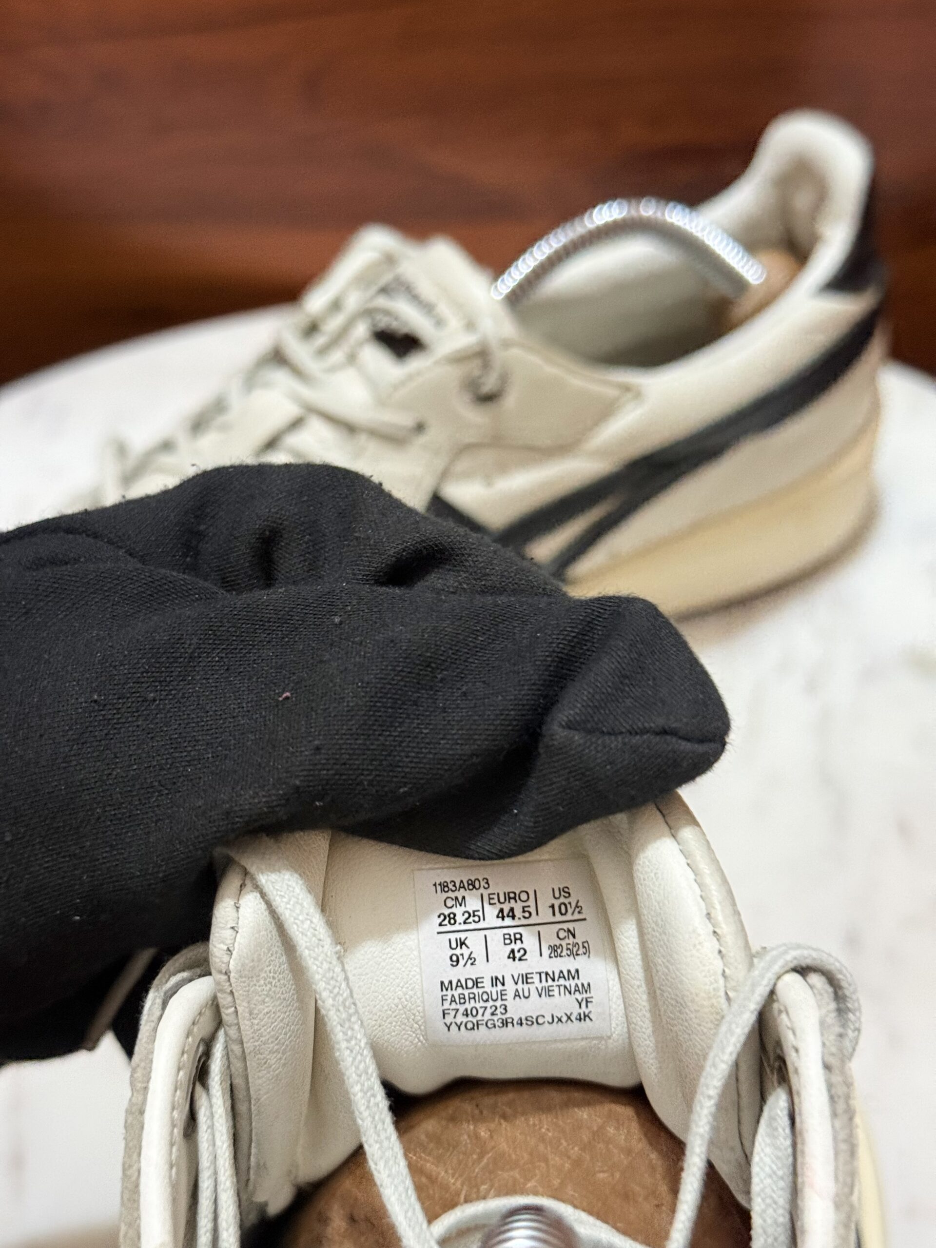 Onitsuka Tiger GSM – White / Black