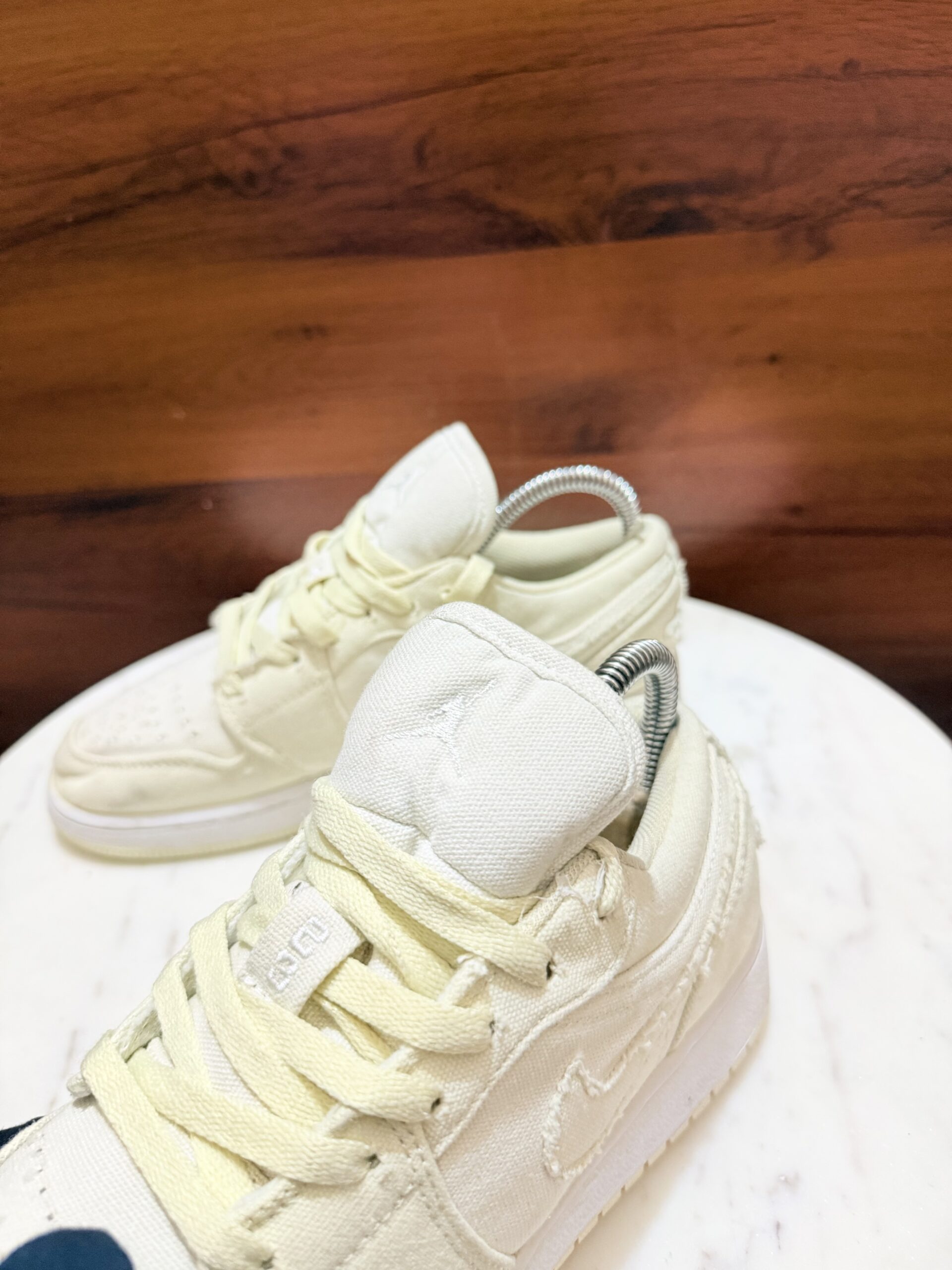 Air Jordan 1 Low SE – Canvas "Sail / Light Orewood Brown"