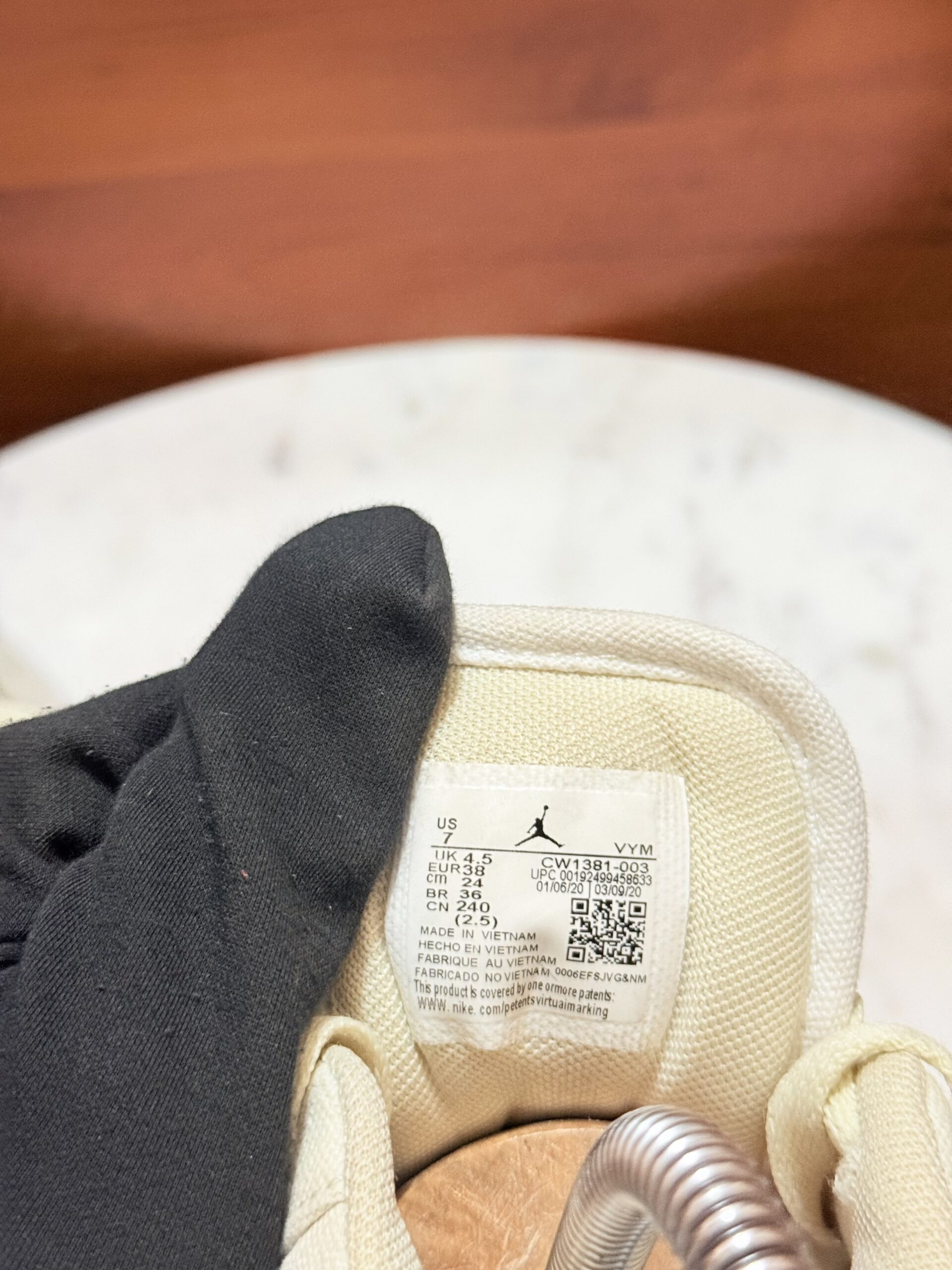 Air Jordan 1 Low SE – Canvas "Sail / Light Orewood Brown"
