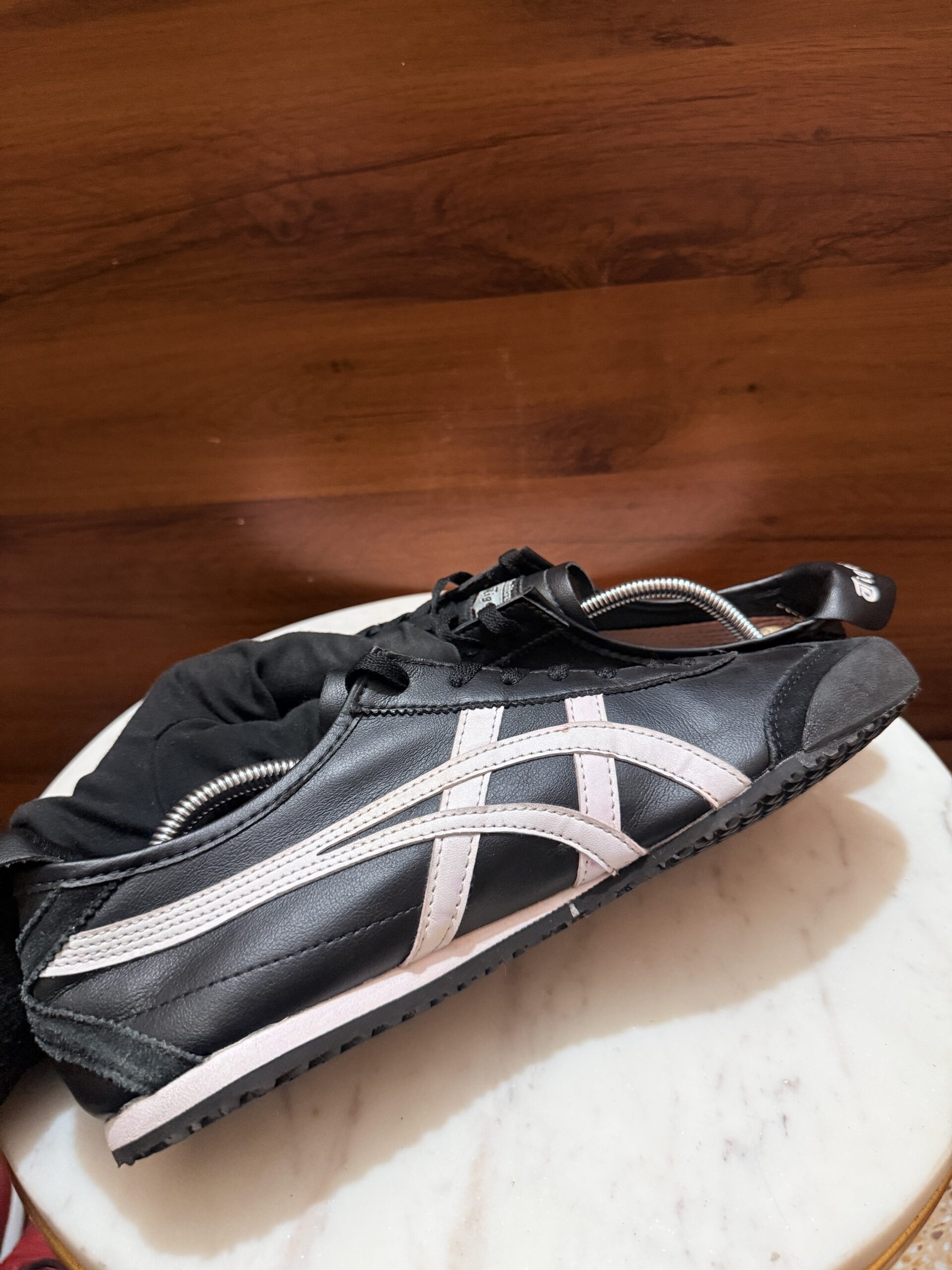 Onitsuka Tiger Mexico 66 Sneakers – Black / Off-White