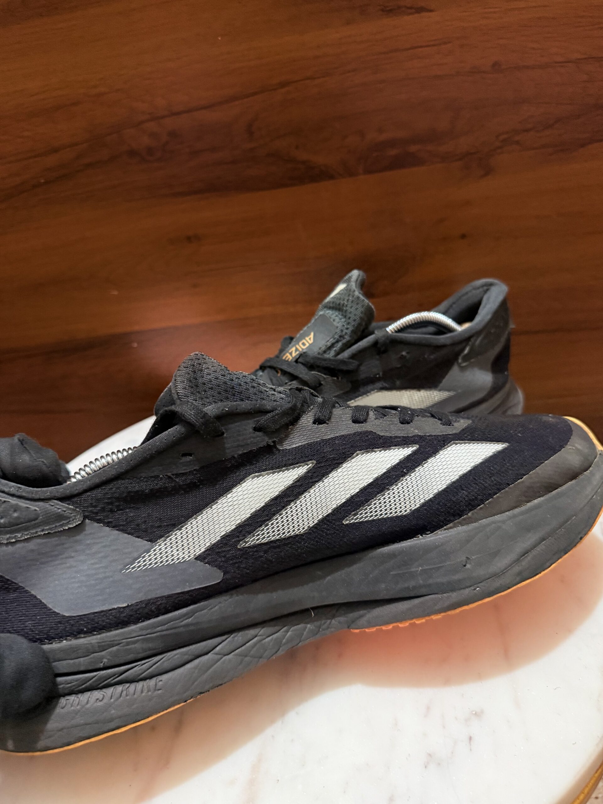 adidas Adizero SL 2 – Core Black / Cloud White / Lucid Orange