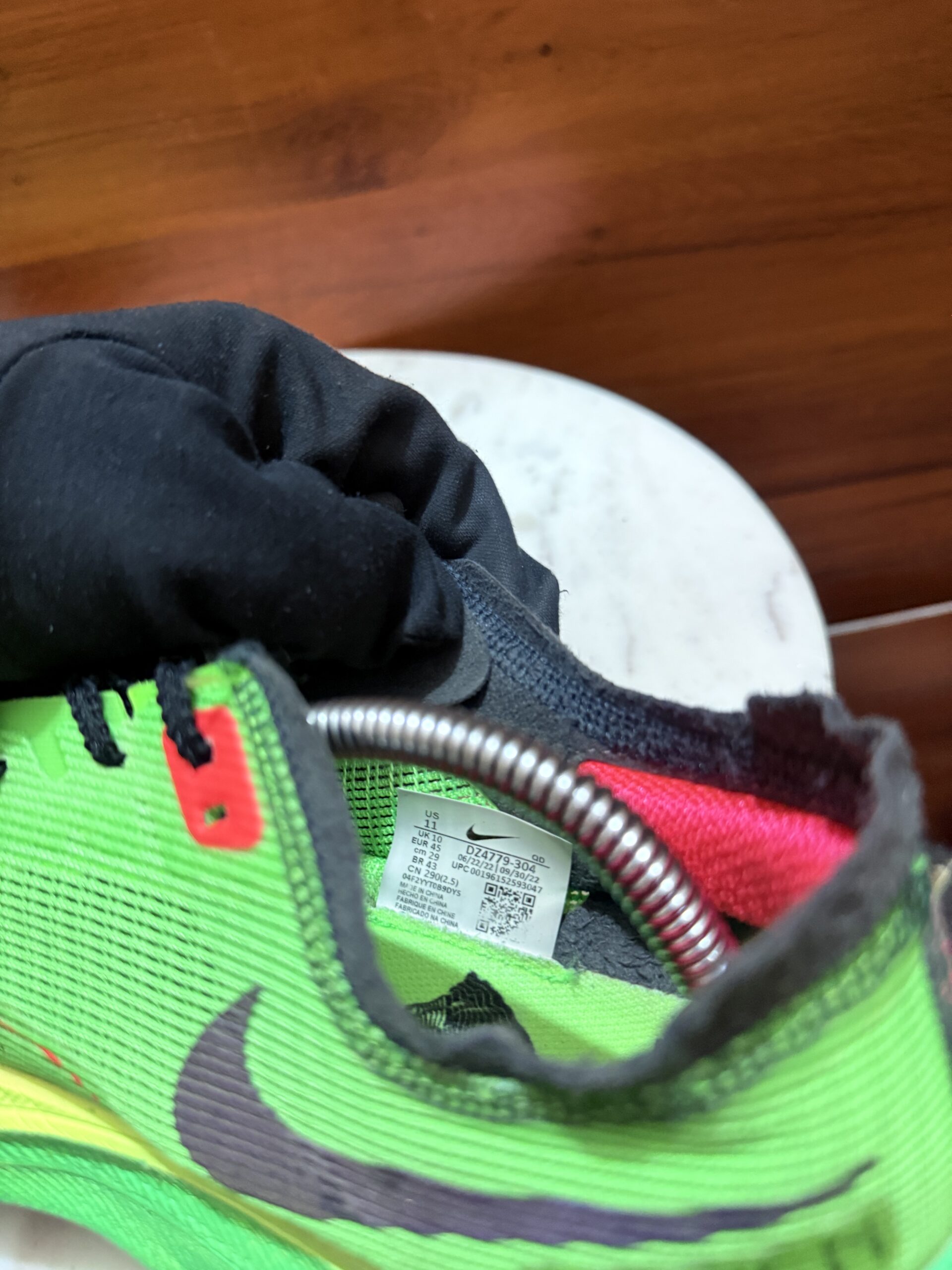Nike ZoomX Vapourfly – "Electric Green"