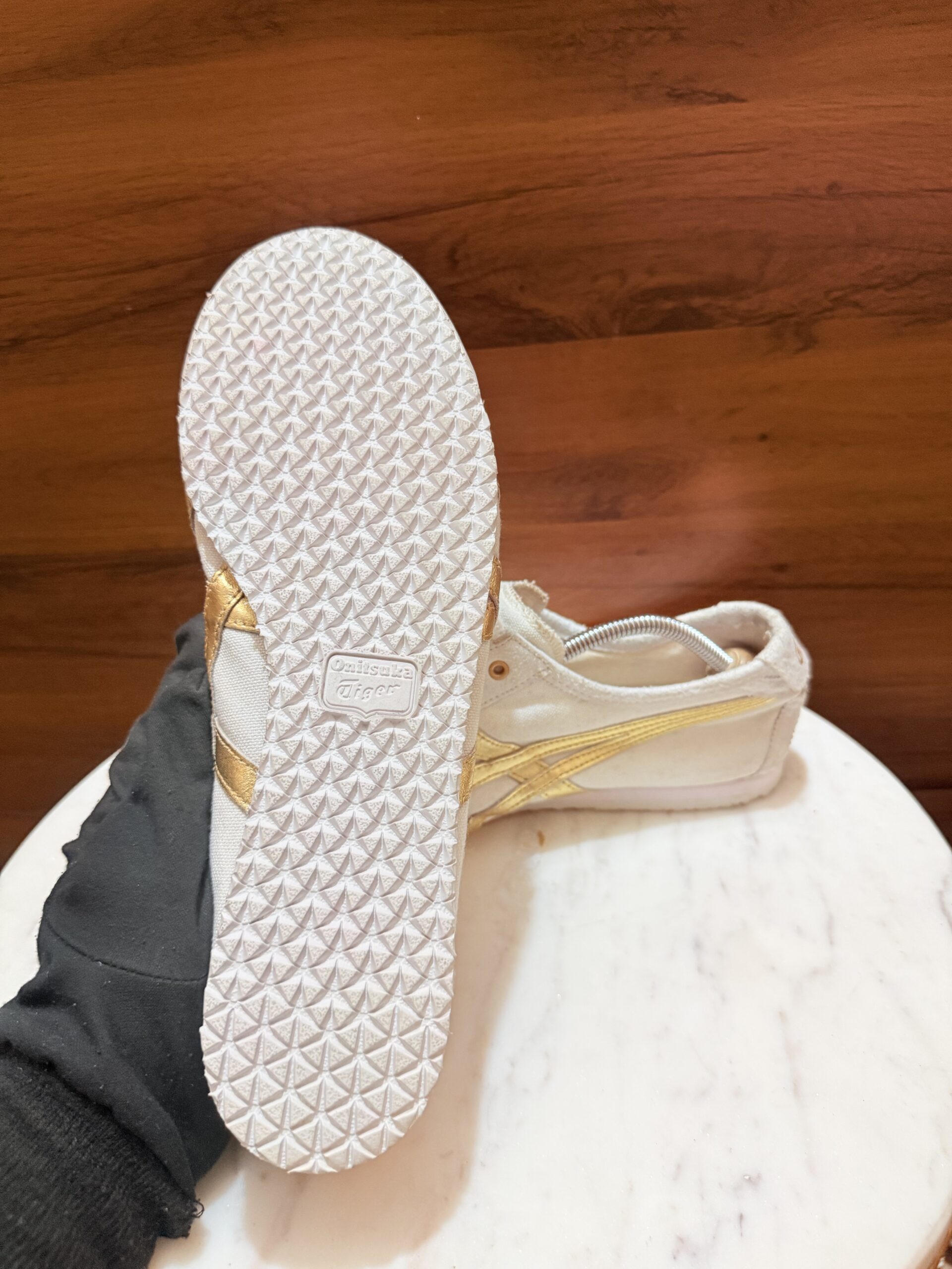 Onitsuka Tiger Mexico 66 Slip-On – White / Metallic Gold