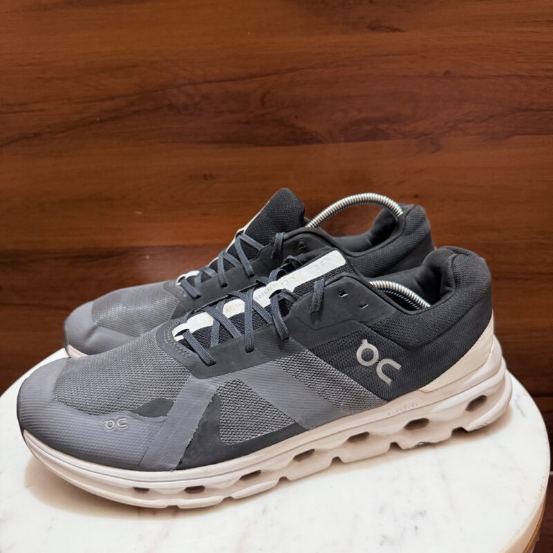 On Running Cloudrunner – Alloy / Zinc Grey