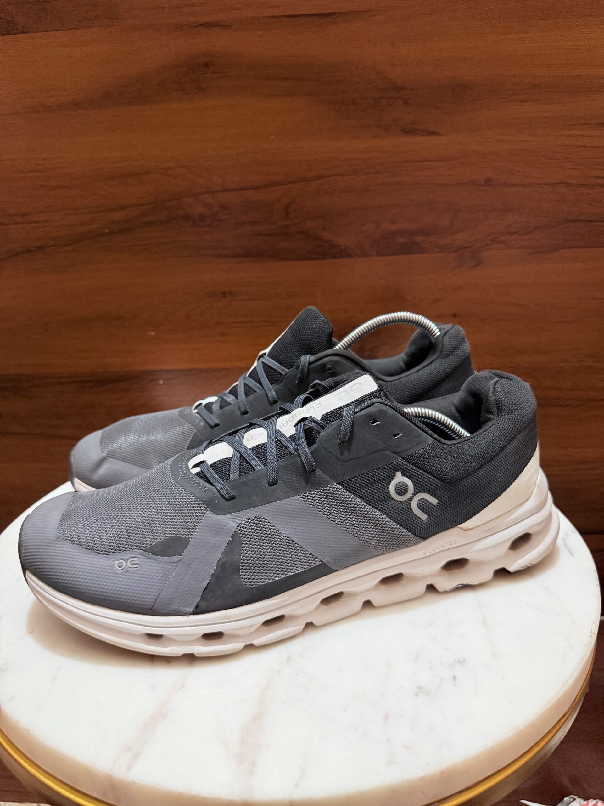 On Running Cloudrunner – Alloy / Zinc Grey