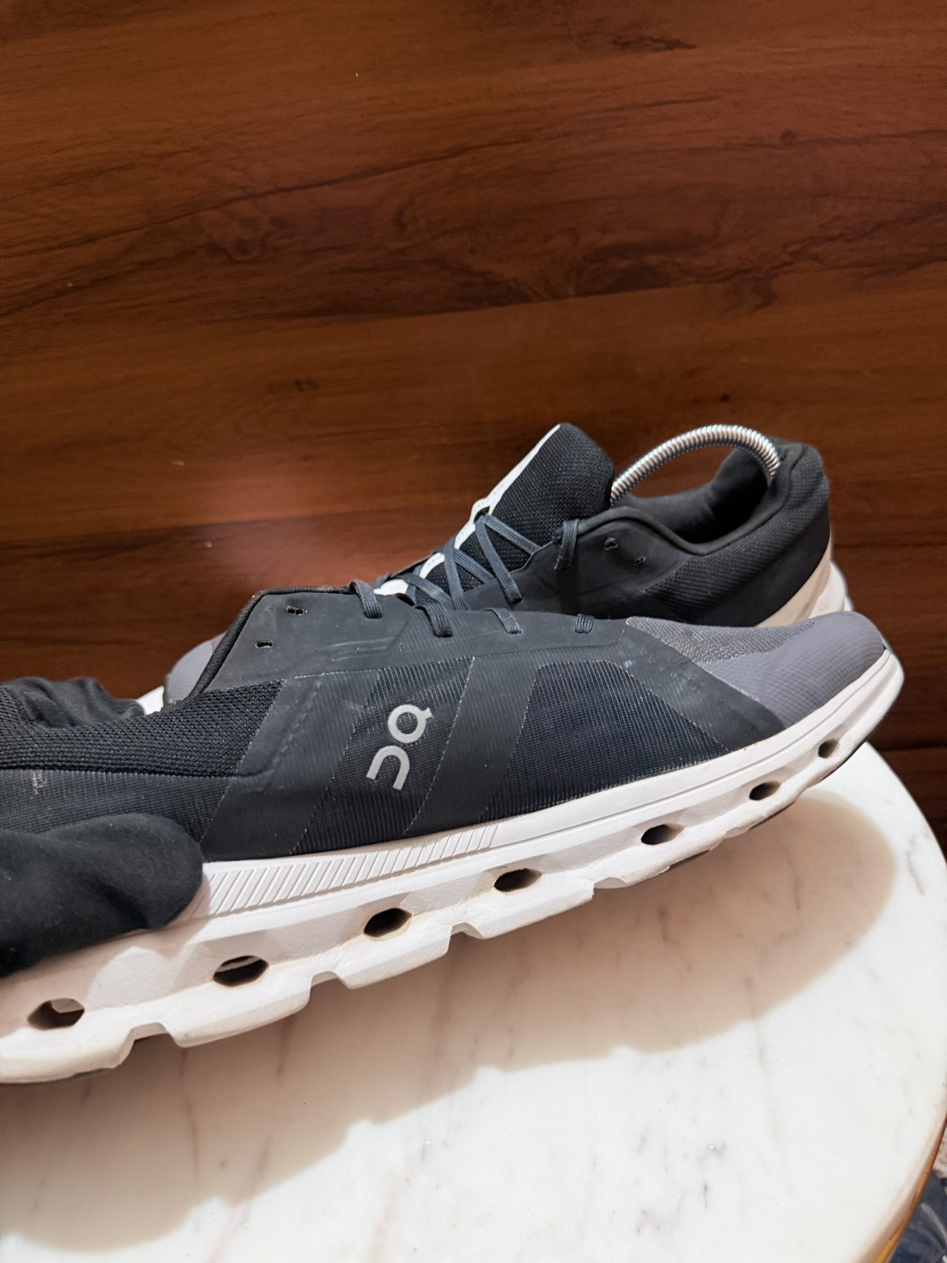 On Running Cloudrunner – Alloy / Zinc Grey